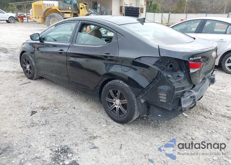 2016 Hyundai Elantra Se z USA, uszkodzony, nr VIN 5NPDH4AE3GH755703